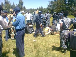 Irreechaa 2012 @ Burraayyuu, Oromia: Injustice treatment of Police at Irreechaa ceremony
