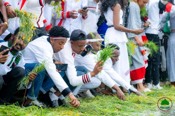 Continuing the reflection begun in “Irreecha: From Nature to Nation, Core Values of Oromo Culture,” this series looks at Irreecha as more than a celebration. Today: We explore Irreecha as living heritage, why we should understand what is ours before rejecting it, and how gratitude must become responsibility.

Happy Reading!